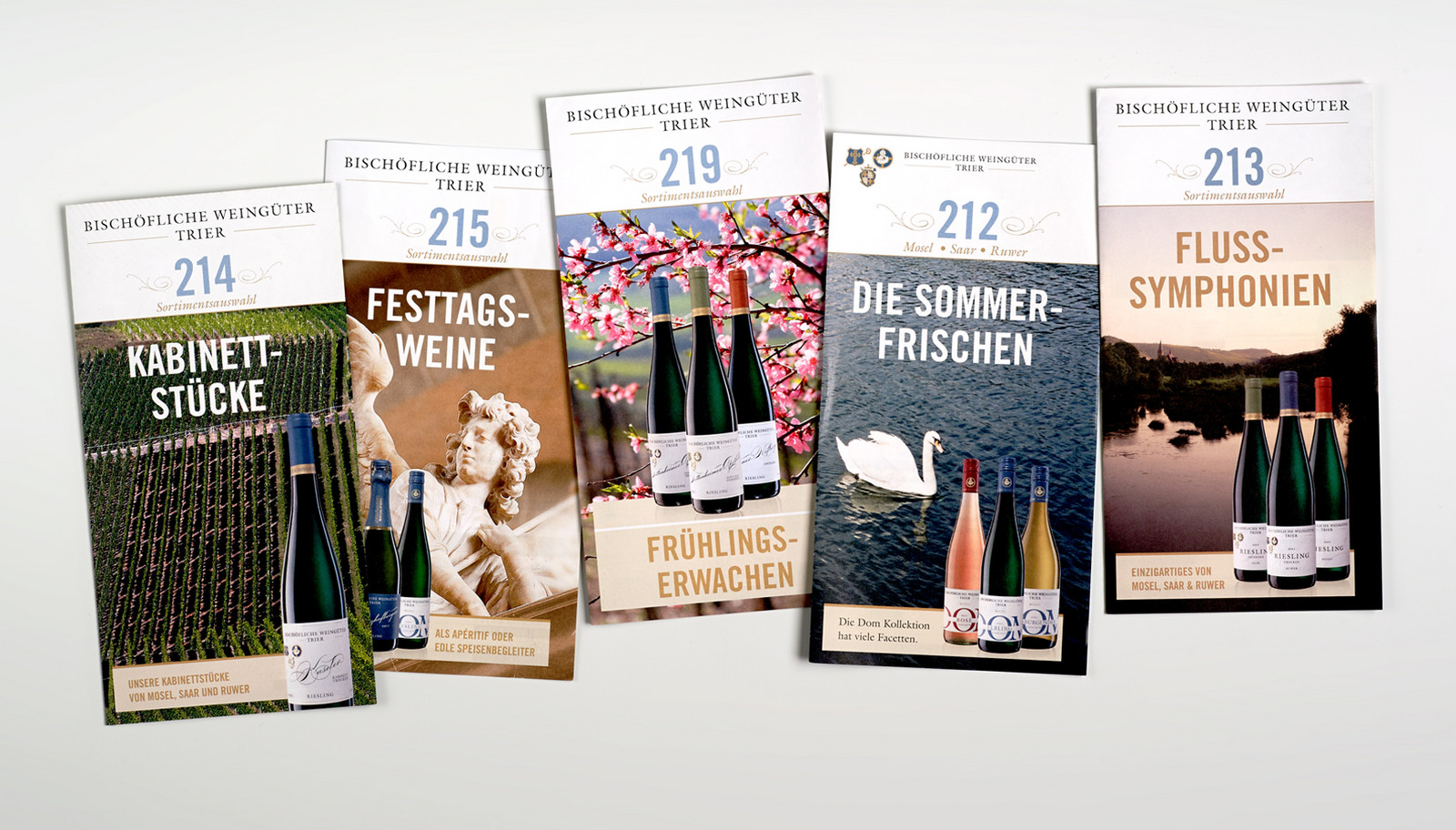 Verschiedene Flyer für die Bischoeflichen Weingüter Trier